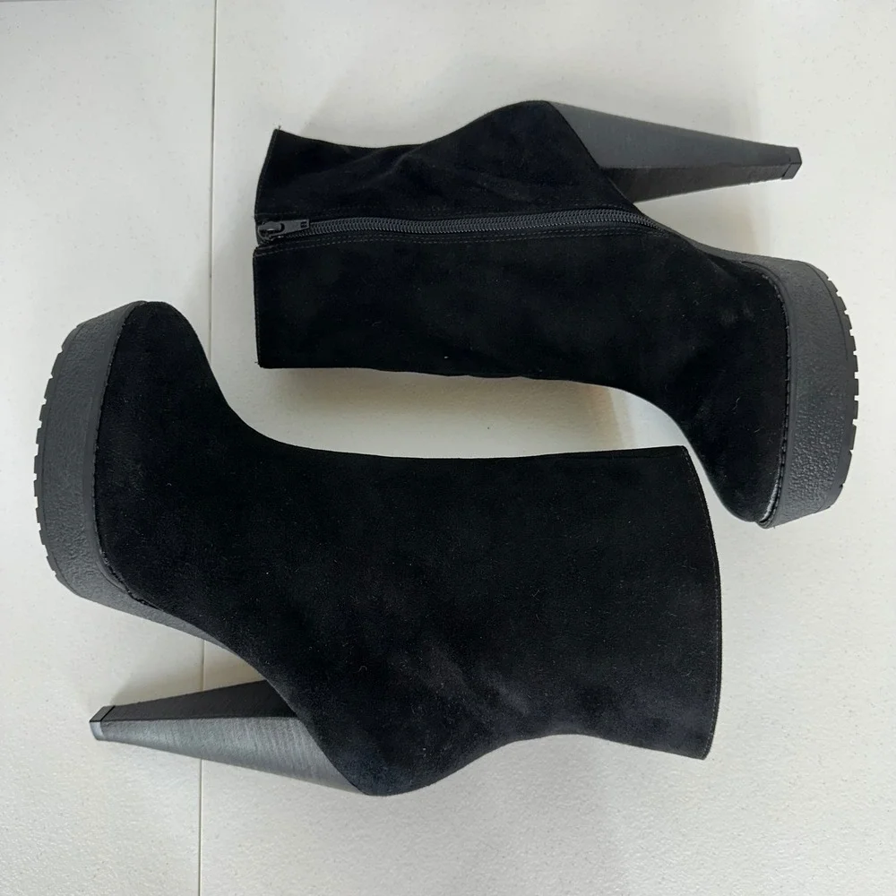 Pour‎ La Victoire Black Suede Platform Ankle Boots Size 10 Made in Brazil